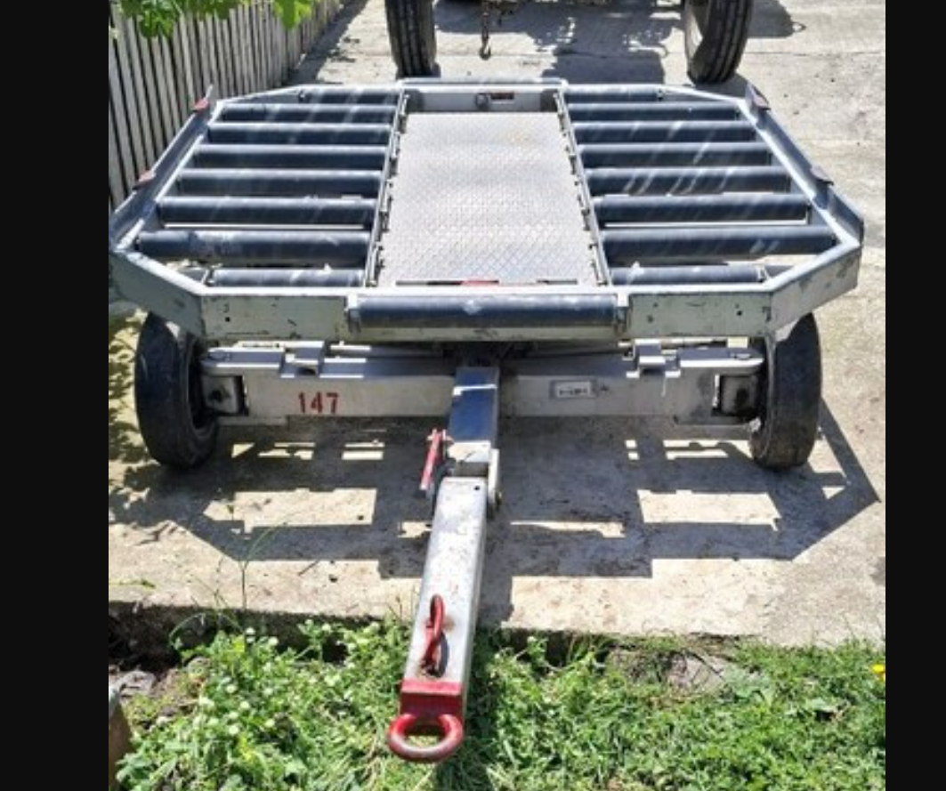 tekerlekli römork konteyner taşıma aracı